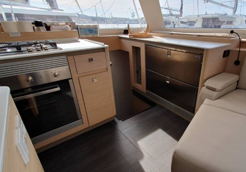 Fountaine Pajot Aura 51 Princess