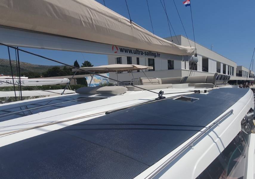 Fountaine Pajot Aura 51 Sunrise