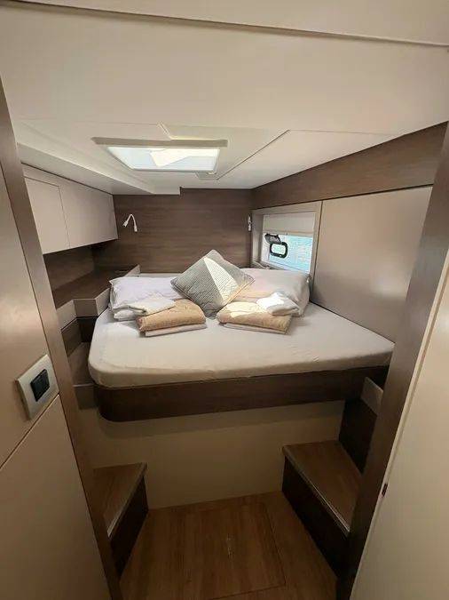 Fountaine Pajot FP 44 Quatuor NEWTON'S CRADLE