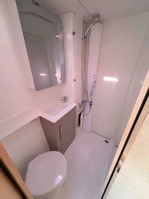 Fountaine Pajot FP 44 Quatuor NEWTON'S CRADLE