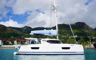 Fountaine Pajot Isla 40, Barnacle