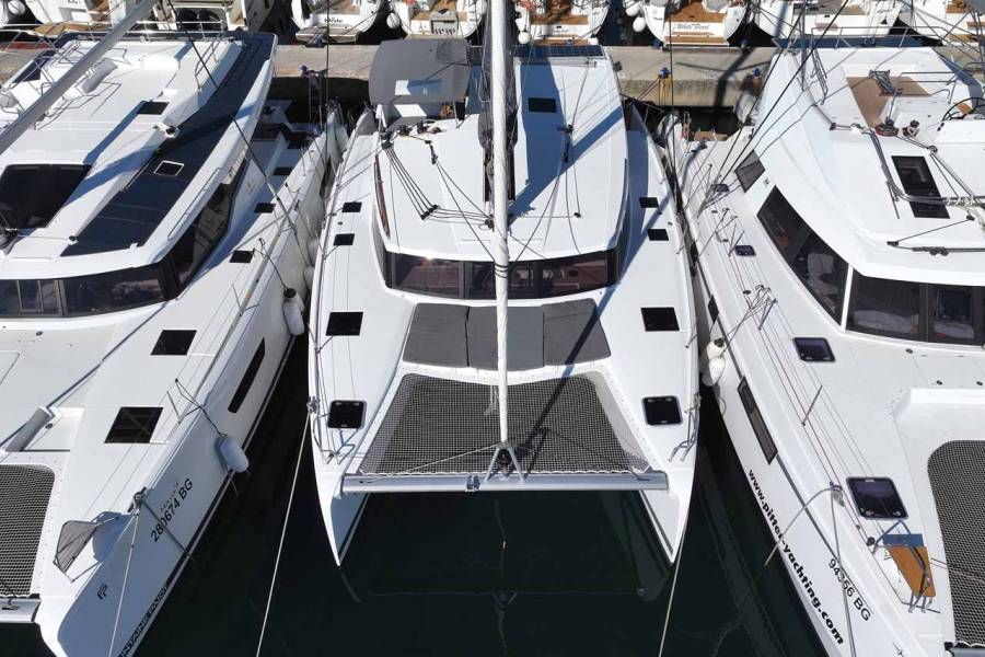 Fountaine Pajot Isla 40 Orion