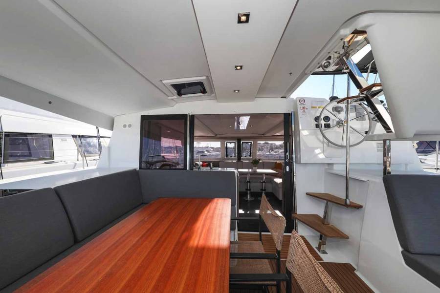 Fountaine Pajot Isla 40 Orion