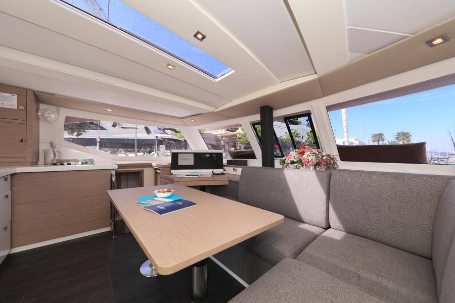 Fountaine Pajot Lucia 40 Felicitas II