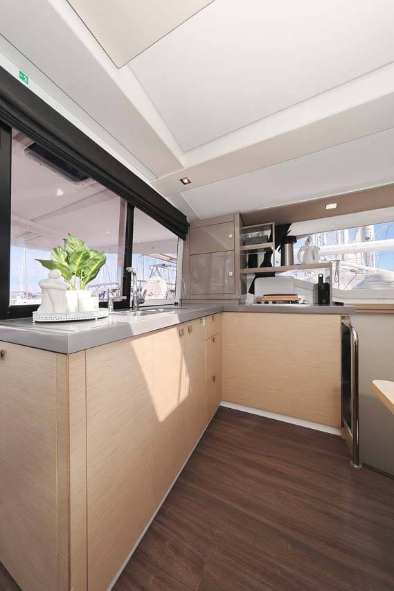 Fountaine Pajot Lucia 40 Tu Tamo 2