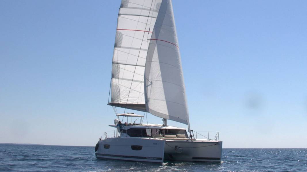 Fountaine Pajot Lucia 40 Luna Rossa II