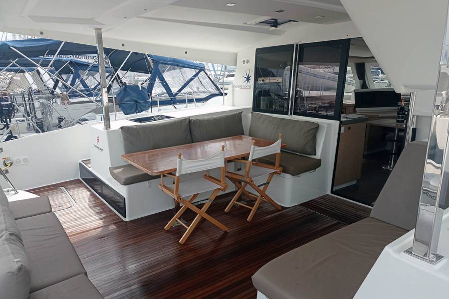 Fountaine Pajot Lucia 40 Shanti