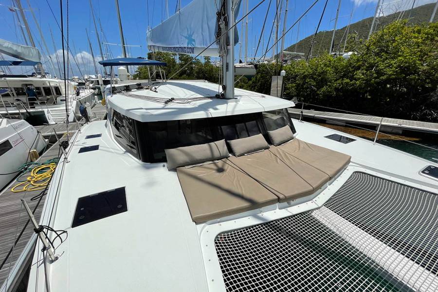 Fountaine Pajot Lucia 40 Admira