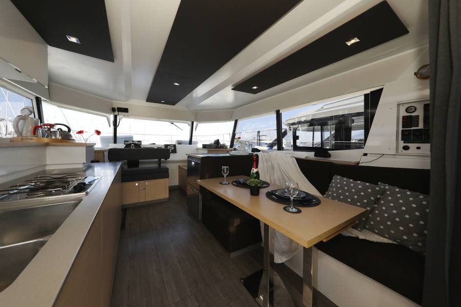 Fountaine Pajot MY 37 Marketka