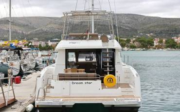 Fountaine Pajot MY 37 Dream Star