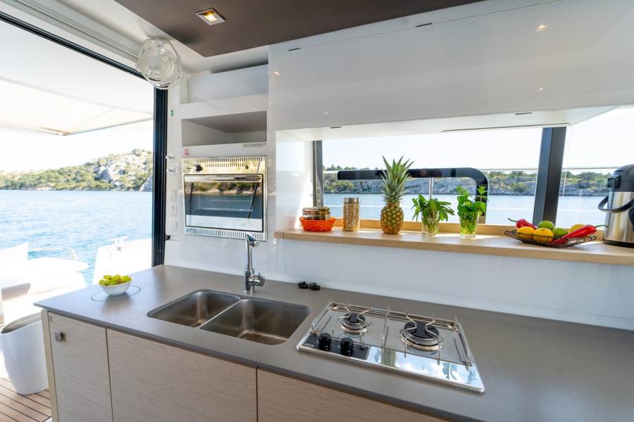 Fountaine Pajot MY 37 Mon Ami