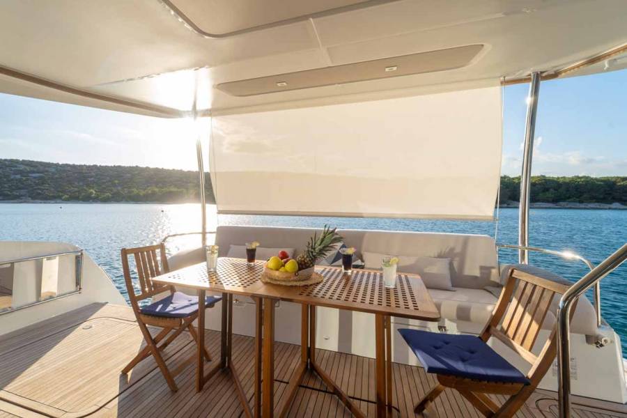 Fountaine Pajot MY6 Family 2.0