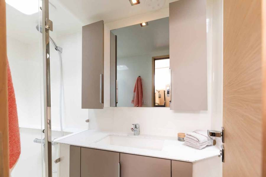 Fountaine Pajot New 44 Quatuor Makatea