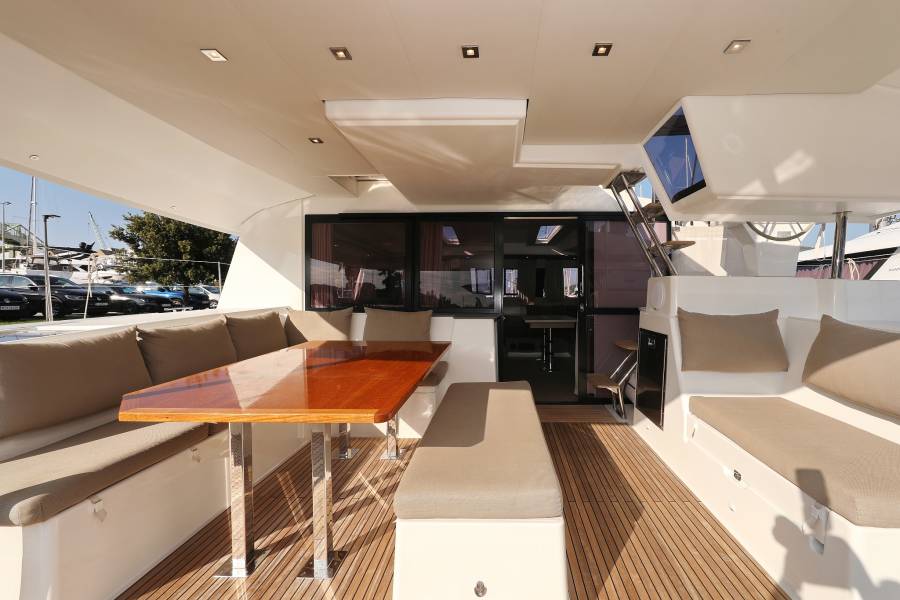 Fountaine Pajot Saba 50 Poco Loco