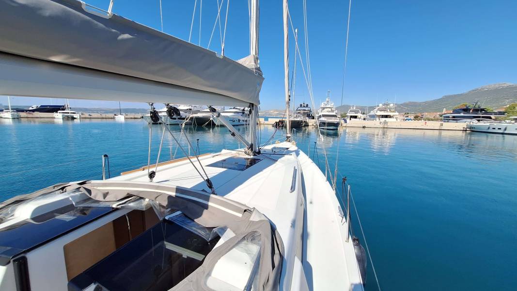 Hanse 388 Sunny Day