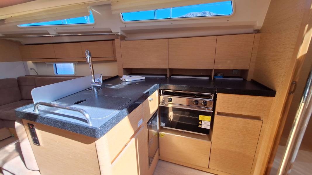 Hanse 388 Sunny Day