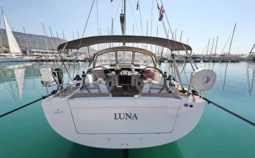 Hanse 415, Luna