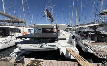 Lagoon 38, DSCHUBBA