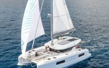 Lagoon 38, AEGIS