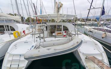 Lagoon 380 S2, Cataki