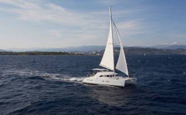 Lagoon 380, WHOOPER