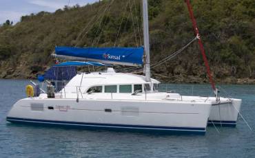 Lagoon 380, Queen Mia