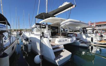 Lagoon 42, Sail la Vie