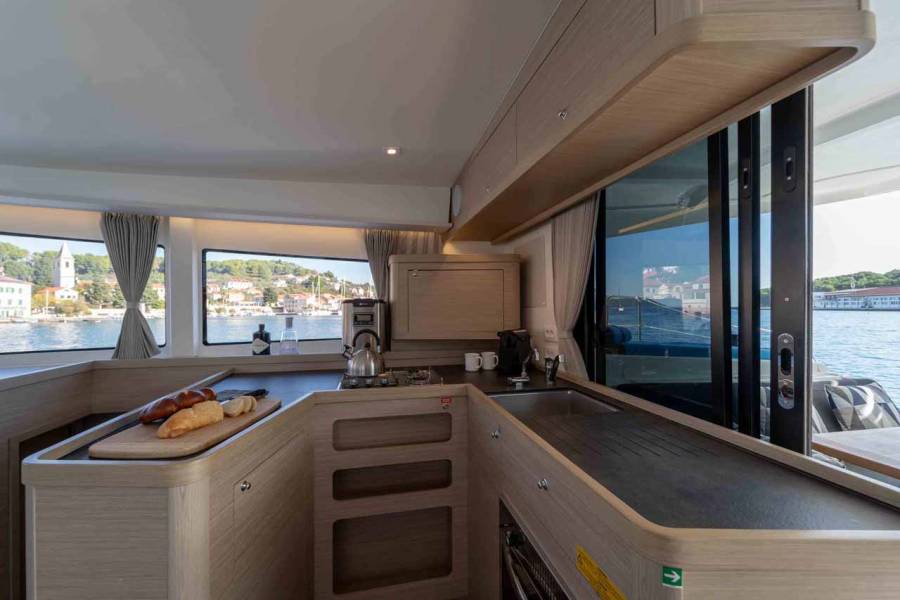 Lagoon 42 Mare Sunce