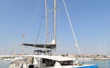 Lagoon 42, Royal Salute