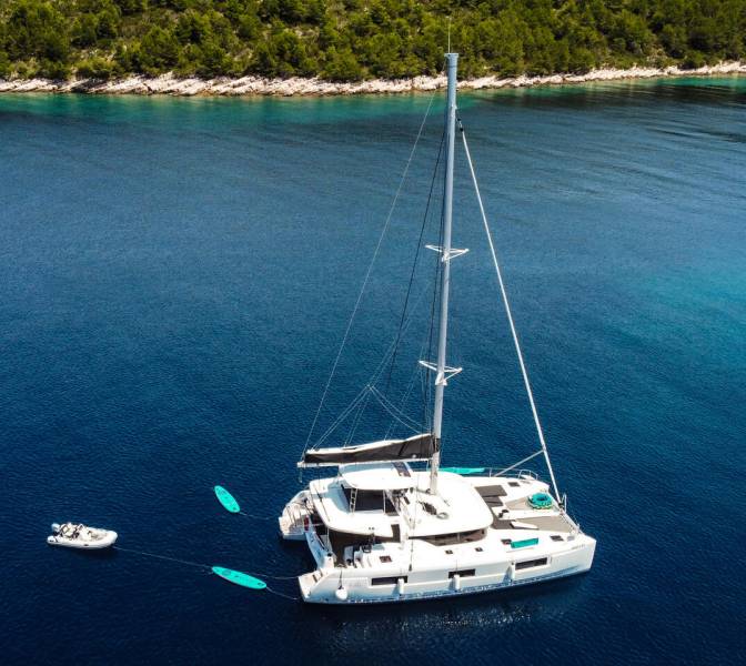 Lagoon 46 Cortes