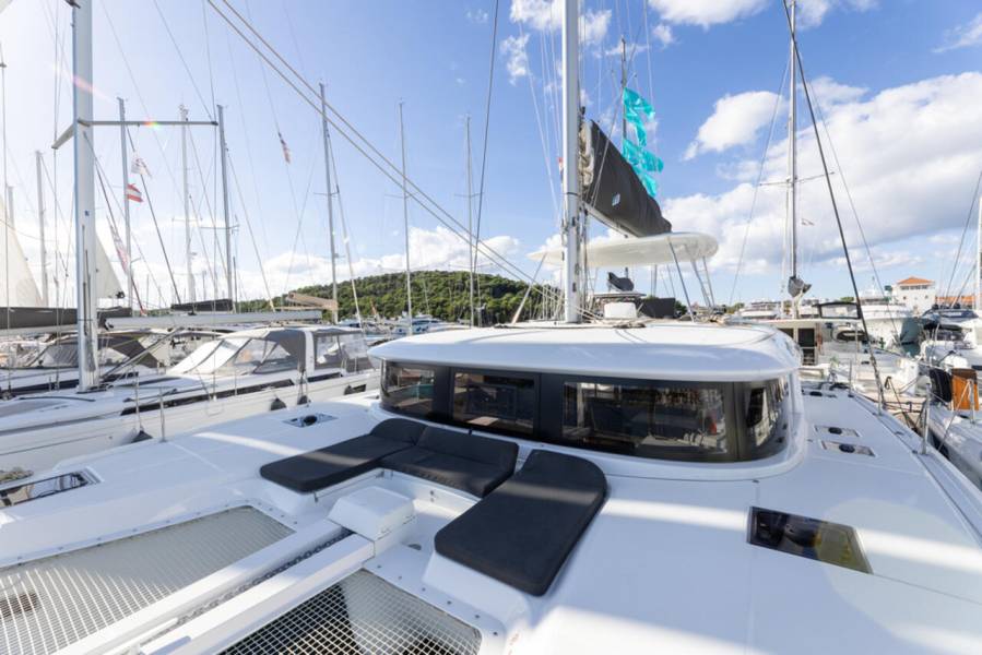 Lagoon 46 Cortes