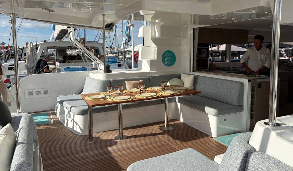 Lagoon 47 Nava