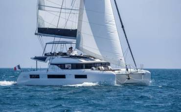 Lagoon 51 Nevera