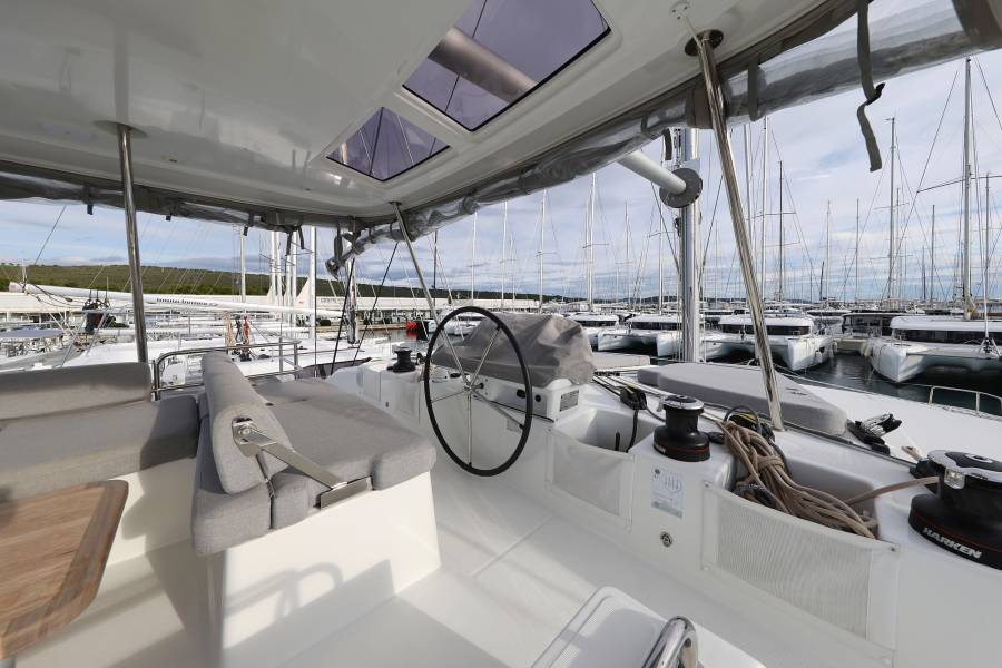 Lagoon 51 Zarathustra