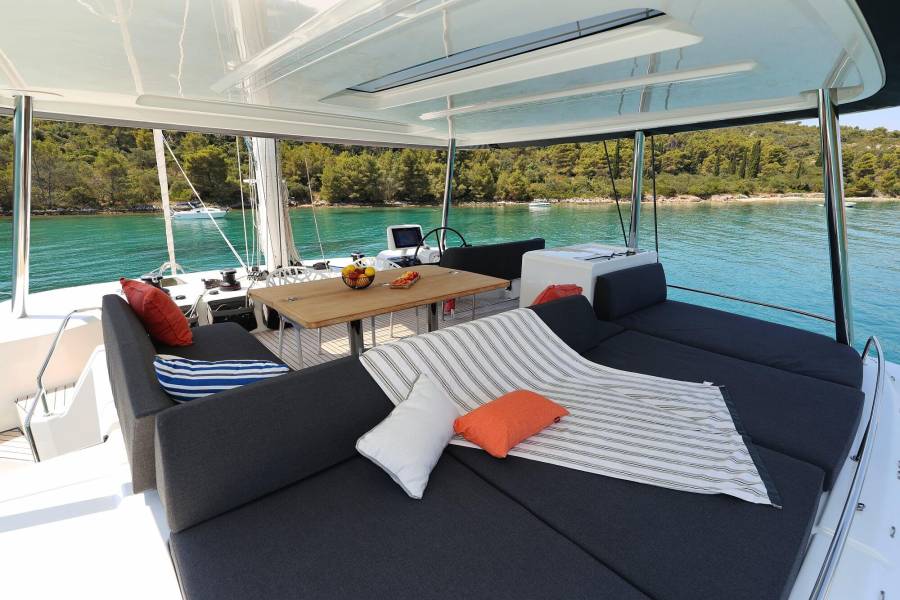 Lagoon 55 Nomad