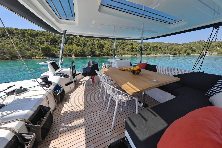 Lagoon 55 Nomad
