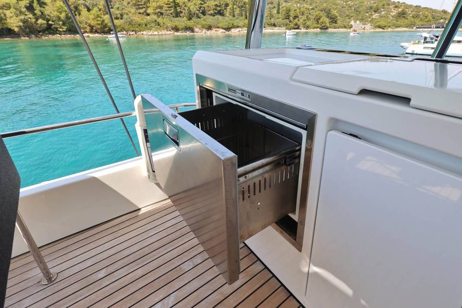 Lagoon 55 Nomad