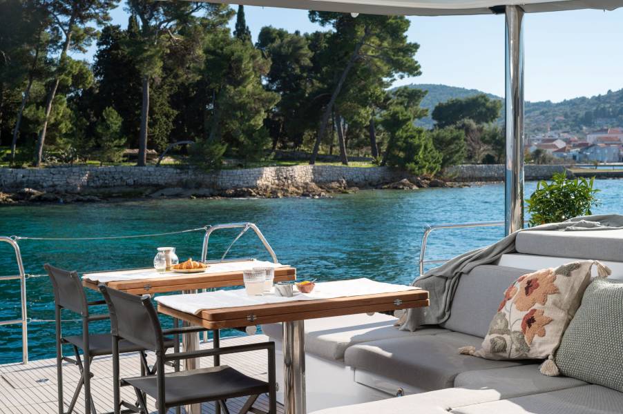 Lagoon 60 Diamond Diva