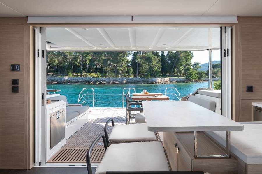 Lagoon 60 Diamond Diva