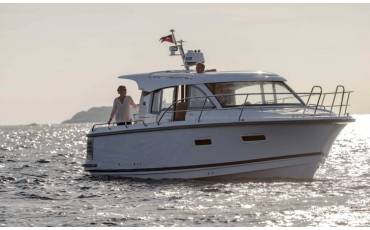 Nimbus 305 Coupe Nava 1