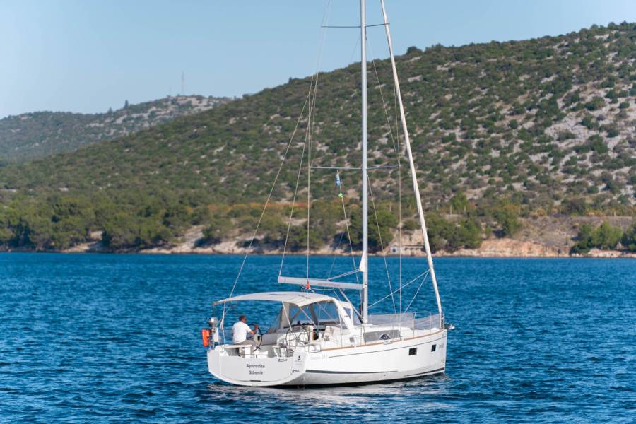 Oceanis 38 Aphrodite 