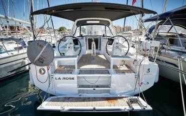 Oceanis 38.1, La Rose