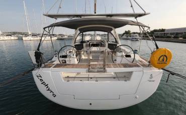 Oceanis 45, Zephyra