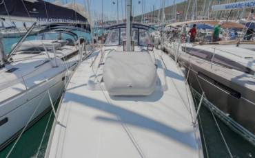 Oceanis 48, White Lady