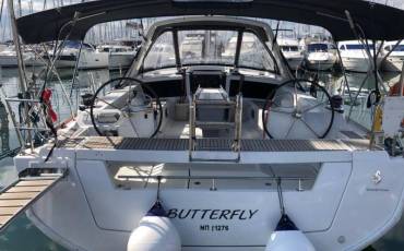 Oceanis 48, Butterfly