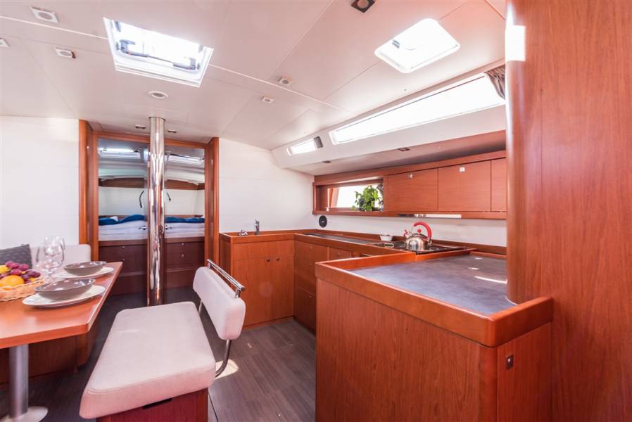 Oceanis 48 Flou