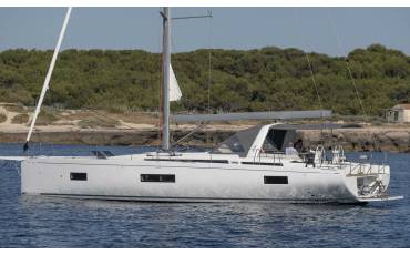 Oceanis 54 BIG BLUE with AC and generator