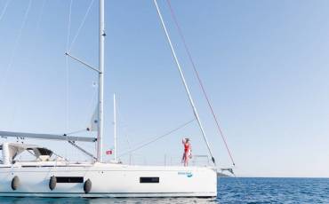 Oceanis 54 White Bird