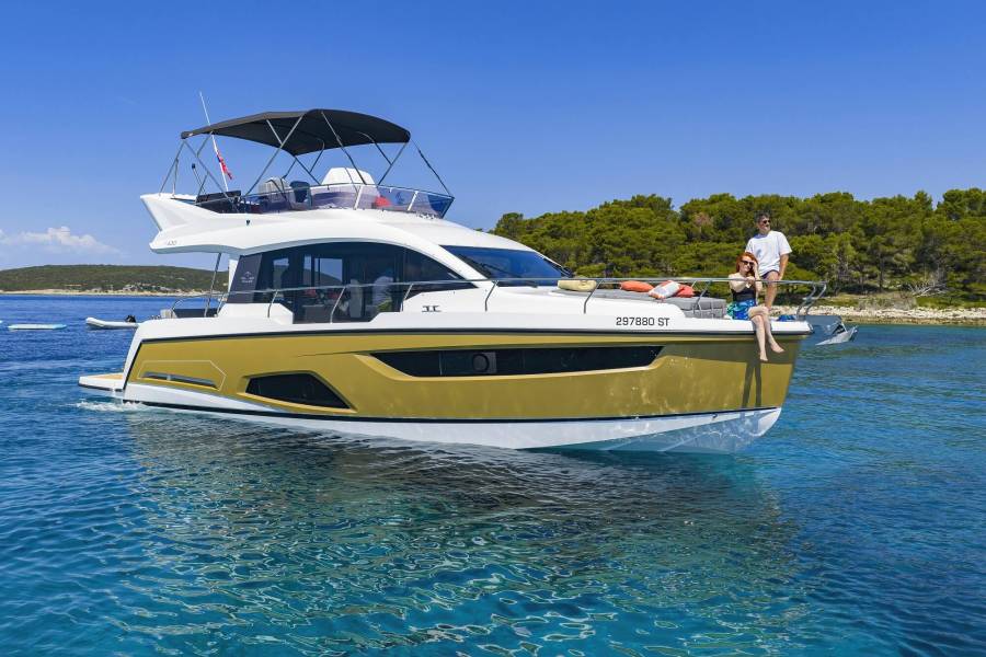 Sealine F430 Tireless Too