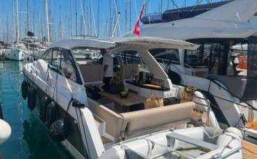 Sealine S335 Felicita